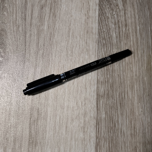 Crayon Permanent Noir